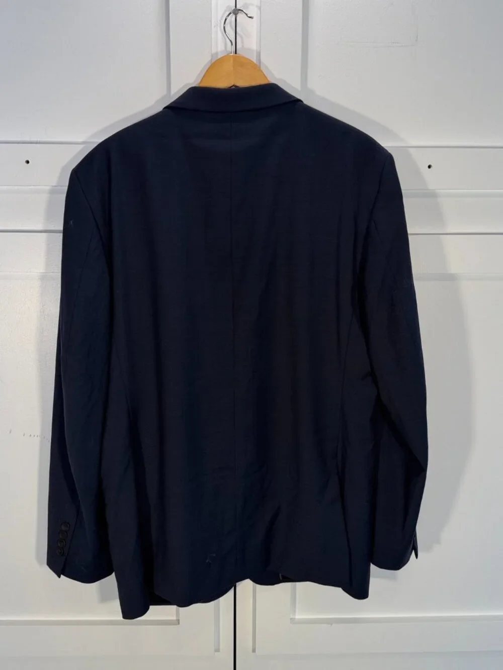 Jos. A. Bank Slim Fit Navy Blazer Size 42R